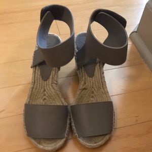 Grey Vince Wedges